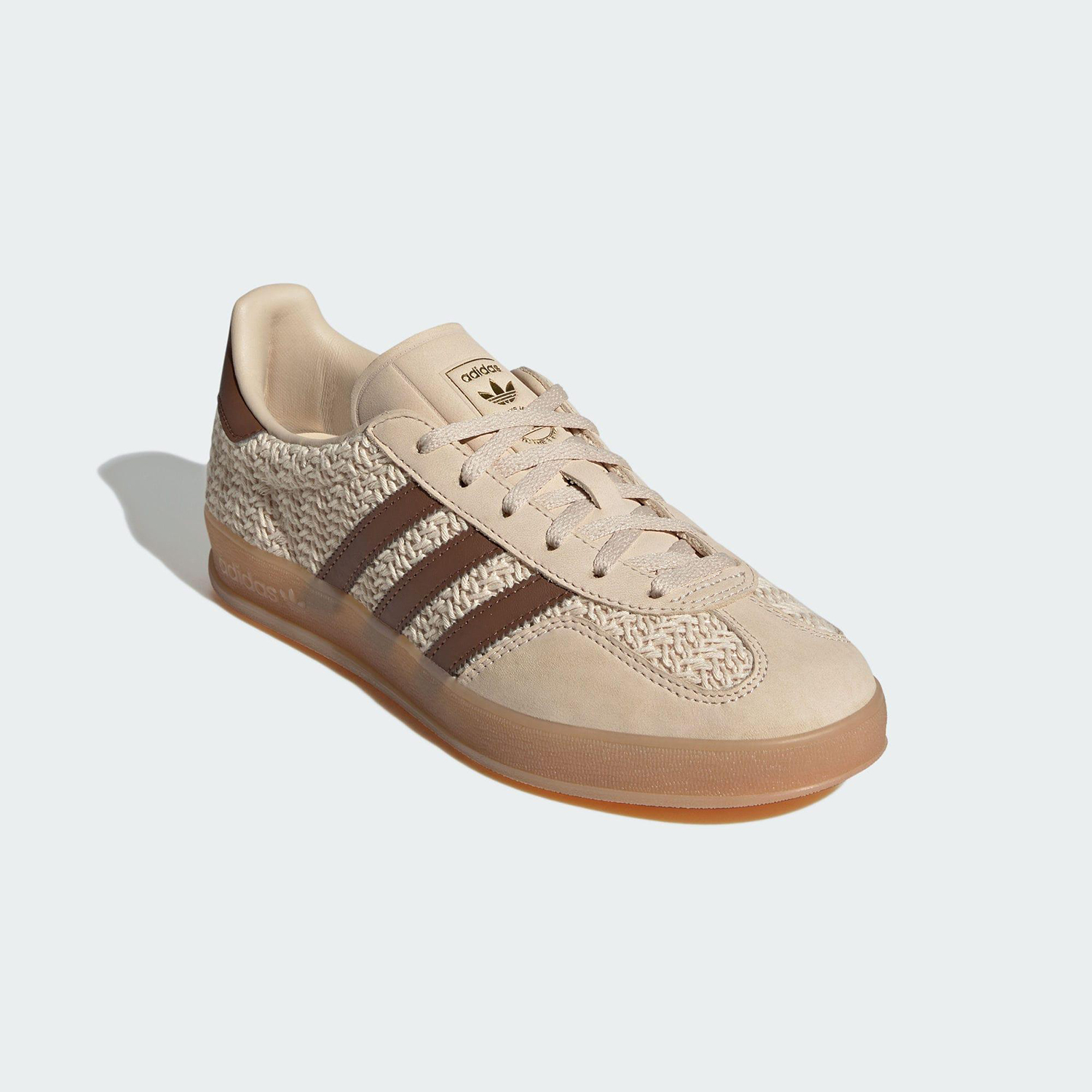 حذاء رياضي كاجوال كلاسيكي كلاس - مراجعة Adidas Shoes Samba وسعره
